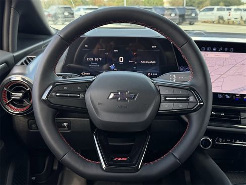 New 2026 Chevrolet Equinox EV RS image 11