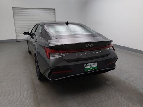 Used 2025 Hyundai Elantra SEL FWD image 6