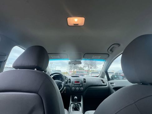 Used 2018 Kia Forte LX image 23