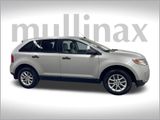 Used 2013 Ford Edge SE image 2