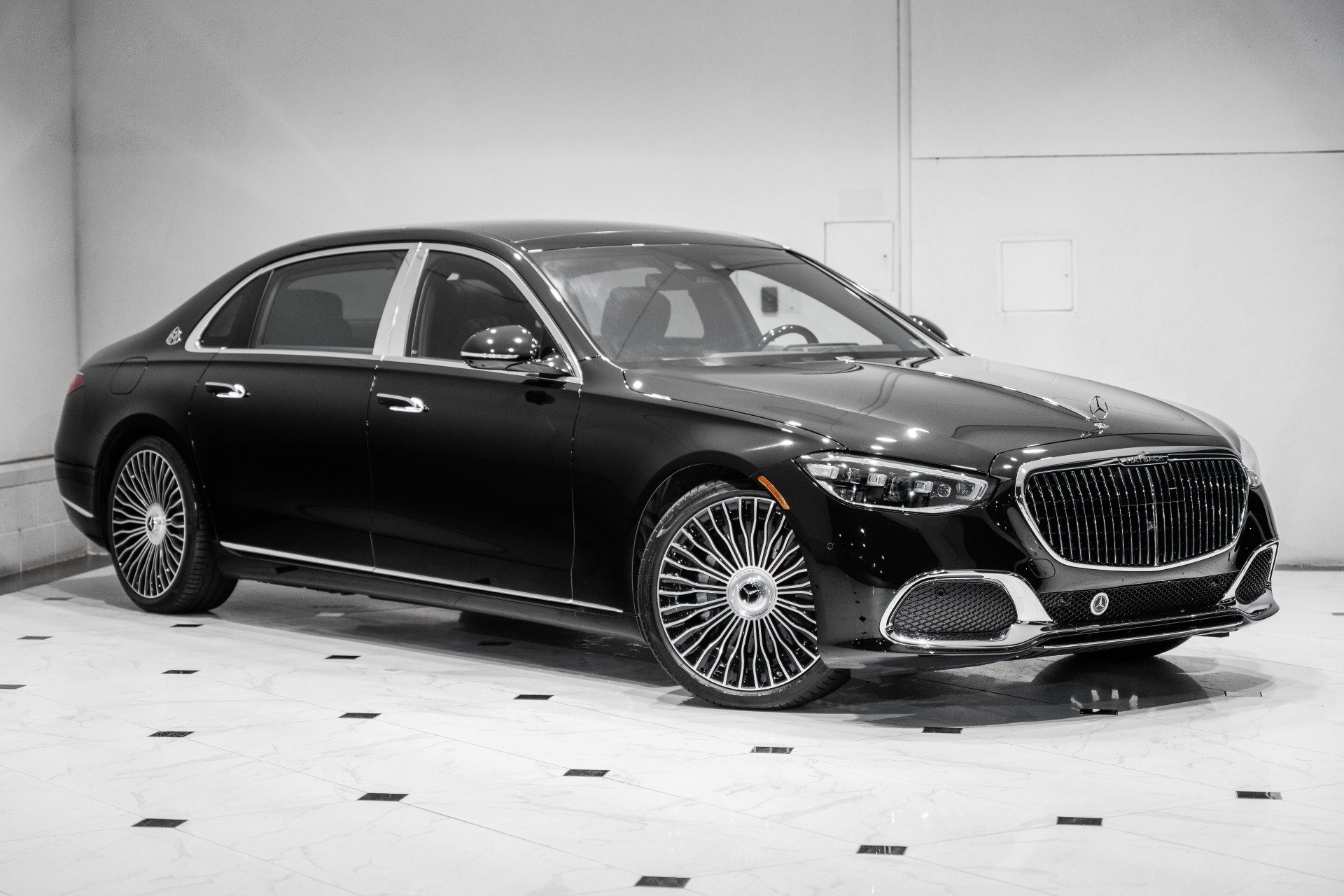 Used 2024 Mercedes-Benz Maybach S 580 4MATIC image 1