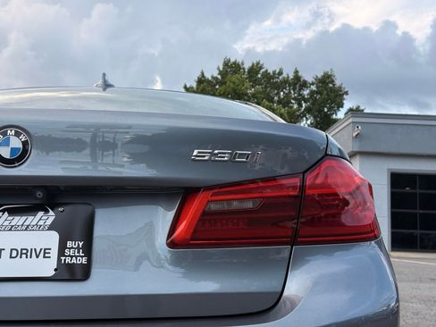 Used 2018 BMW 530i xDrive AWD/4WD image 10