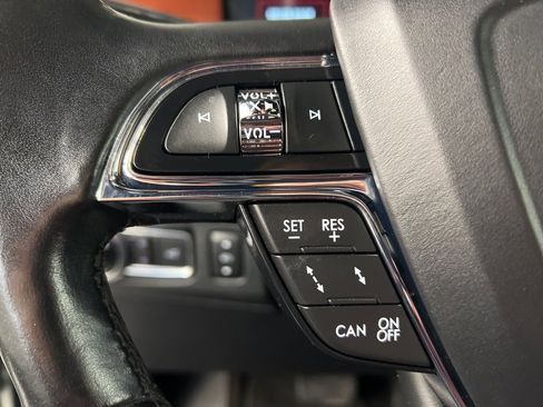 Used 2020 Lincoln Navigator L Reserve w/ Equipment Group 208A Reserve image 20