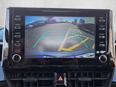 Used 2020 Toyota Corolla LE image 14