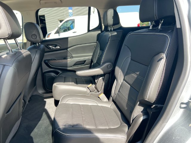 Used 2023 GMC Acadia Denali w/ Denali Ultimate Package AWD/4WD image 28