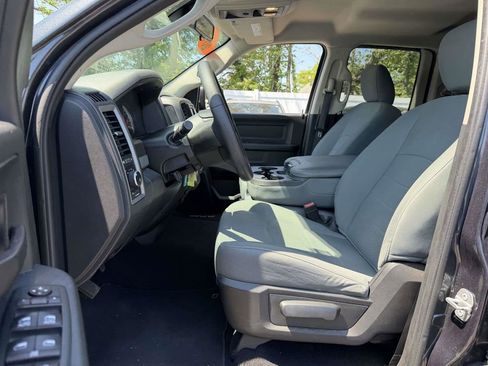 Used 2016 RAM 1500 Express AWD/4WD image 16