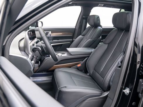 New 2026 Cadillac Vistiq Sport w/ LPO, Floor Liner Package image 14