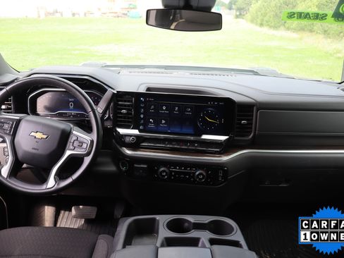 Used 2025 Chevrolet Silverado 2500 LT w/ Convenience Package AWD/4WD image 15