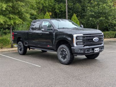 New 2026 Ford F250 Platinum w/ Tremor Off-Road Package