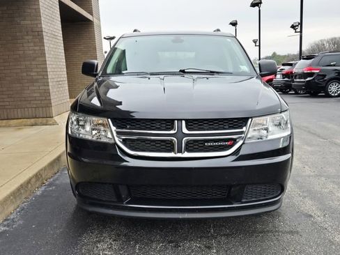 Used 2019 Dodge Journey SE image 2