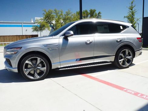 New 2025 Genesis GV80 3.5T Prestige image 3