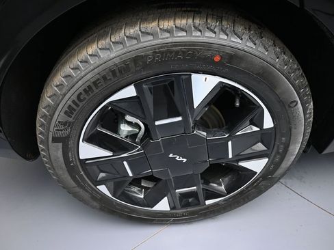 New 2026 Kia Sportage SX FWD image 12
