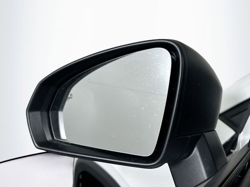 Used 2025 Volkswagen Taos S image 16