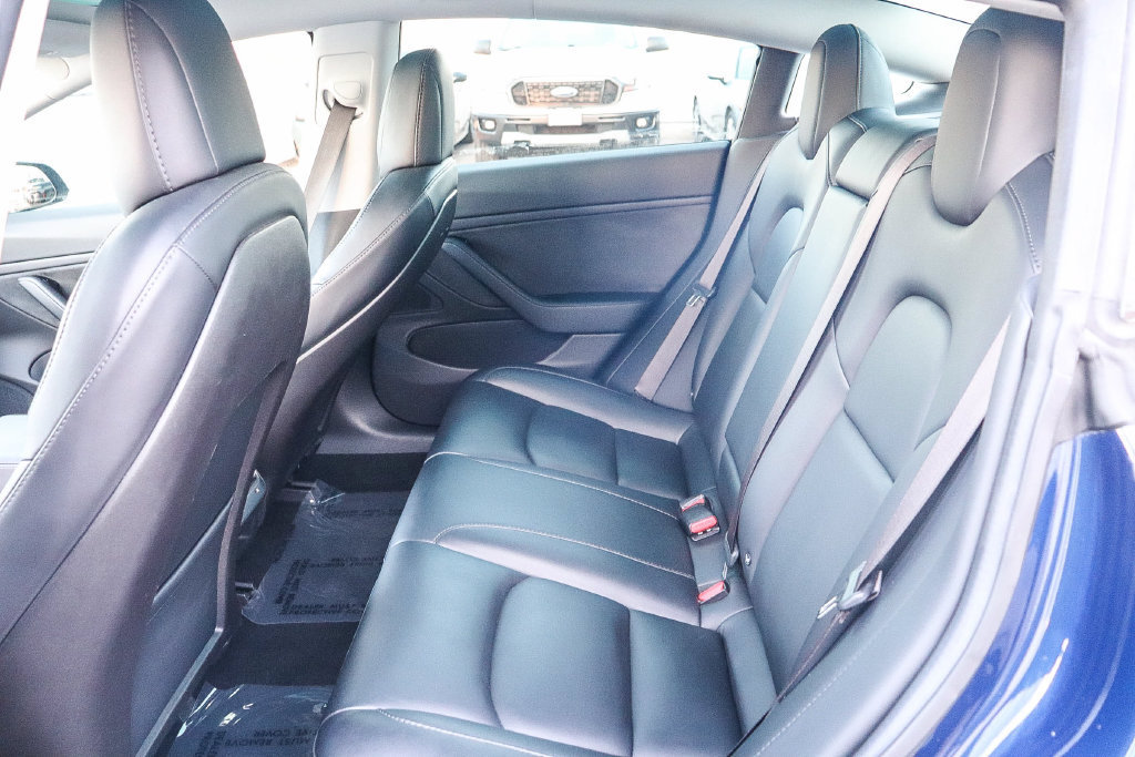 Used 2018 Tesla Model 3 Long Range RWD image 22