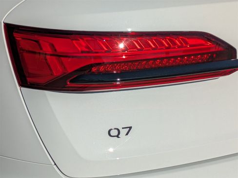 New 2026 Audi Q7 2.0T Premium Plus image 14