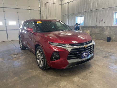 Used 2019 Chevrolet Blazer Premier w/ Sun and Wheels Package AWD/4WD image 7