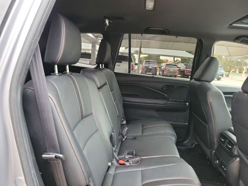 Used 2024 Honda Passport TrailSport image 17