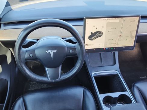 Used 2022 Tesla Model 3 image 25