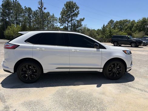 Used 2023 Ford Edge SE AWD/4WD image 8