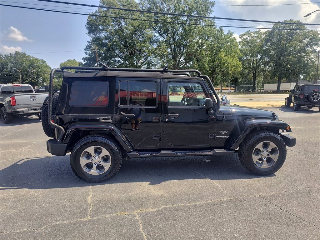 Used 2017 Jeep Wrangler Unlimited Sahara w/ Max Tow Package AWD/4WD image 6