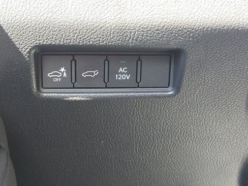 Used 2024 Lexus GX 550 w/ Cold Area Package AWD/4WD image 17