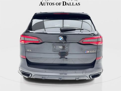 Used 2022 BMW X5 M50i image 11