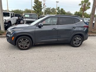 Used 2021 Kia Seltos S FWD video 1