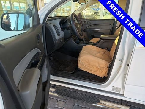 Used 2018 Chevrolet Colorado W/T w/ Custom Special Edition image 11