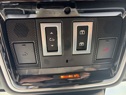 Used 2019 Land Rover Range Rover Supercharged image 26