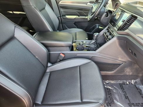 Used 2020 Volkswagen Atlas Cross Sport SEL R-Line AWD/4WD image 5