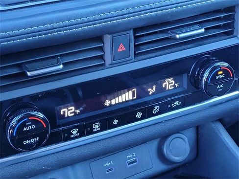 Used 2023 Nissan Rogue SV image 21