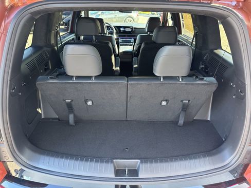 Used 2025 Hyundai Santa Fe Calligraphy image 11