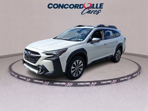 Certified 2023 Subaru Outback Touring AWD/4WD image 4