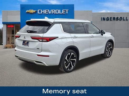 Used 2022 Mitsubishi Outlander SEL image 9