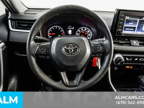 Used 2020 Toyota RAV4 LE FWD image 25