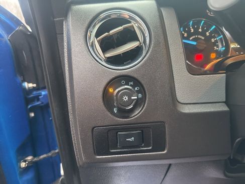 Used 2012 Ford F150 XLT w/ XLT Custom Pkg image 17
