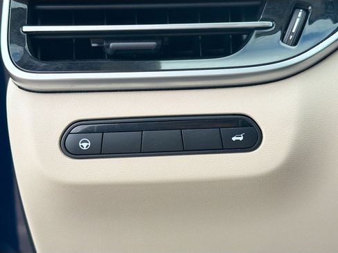 Used 2023 INFINITI QX60 Luxe w/ Performance Audio Package image 36