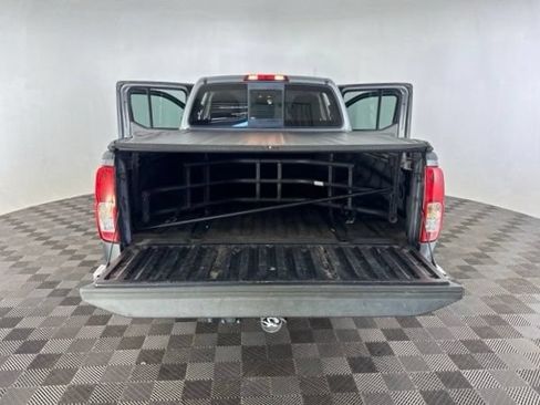 Used 2016 Nissan Frontier SV w/ SV Value Truck Package RWD image 15