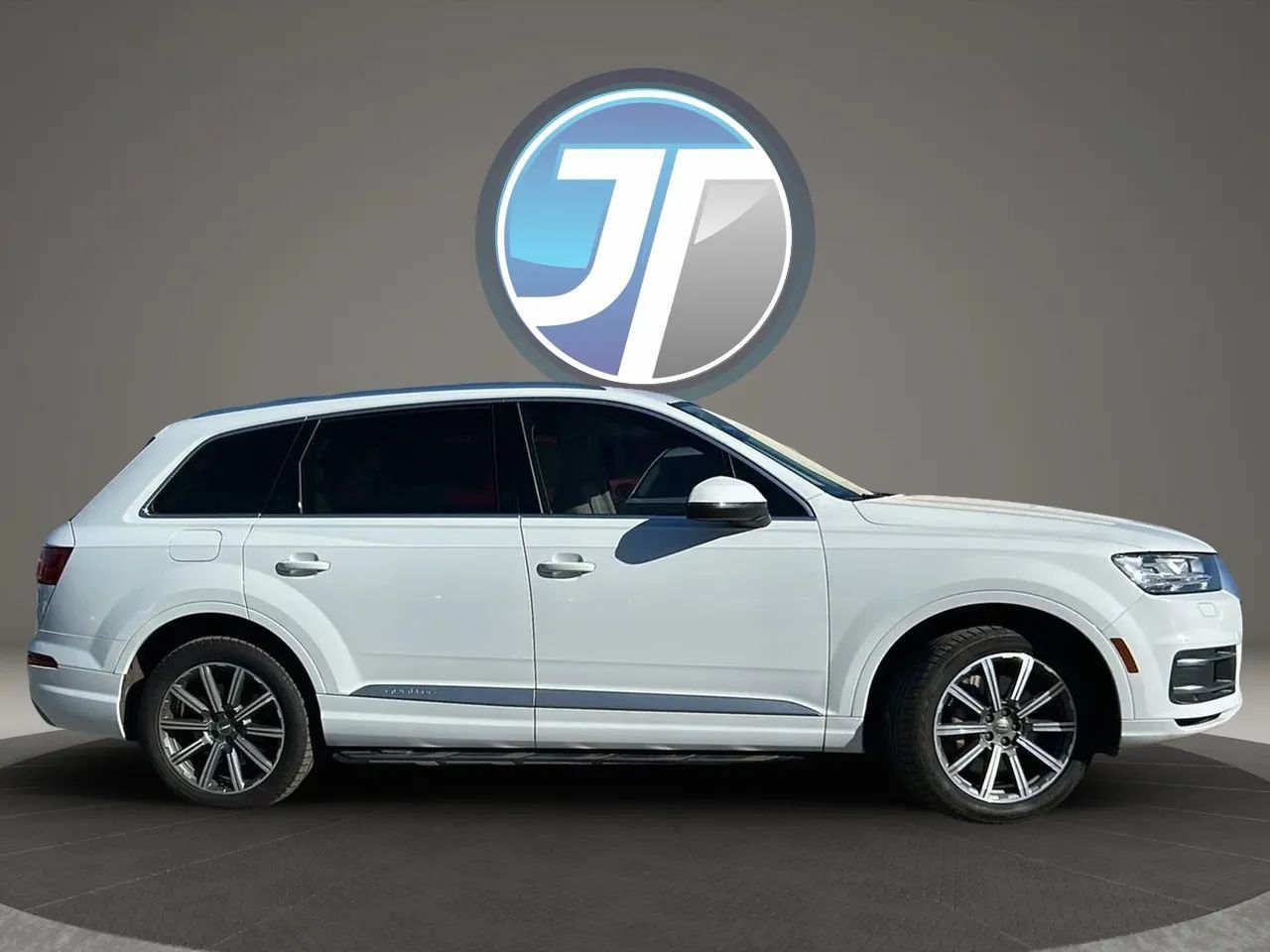 Used 2017 Audi Q7 3.0T Premium Plus w/ Premium Plus Package AWD/4WD image 8