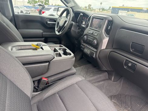 Used 2023 Chevrolet Silverado 1500 Custom image 10