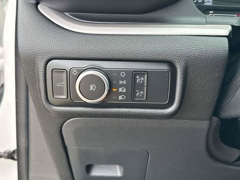 Used 2023 Ford Explorer XLT w/ Equipment Group 202A image 25