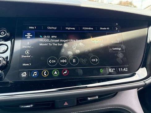 Used 2022 Buick Envision Avenir w/ Technology Package II FWD image 16
