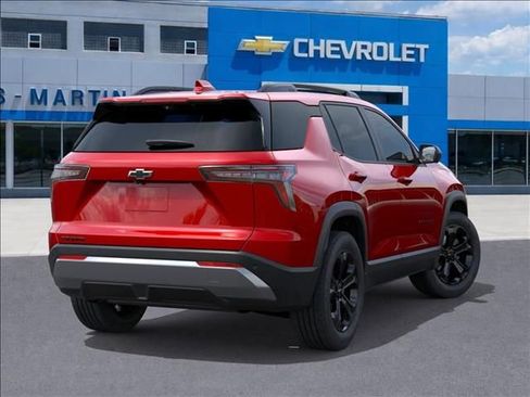 New 2026 Chevrolet Equinox LT FWD image 4
