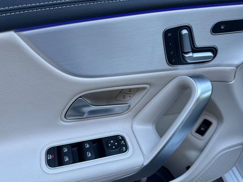 Certified 2024 Mercedes-Benz CLA 250 image 11