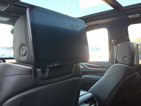 Certified 2021 Cadillac Escalade ESV Premium Luxury Platinum image 16