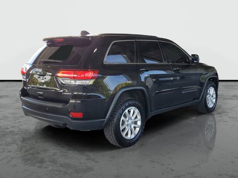 Certified 2022 Jeep Grand Cherokee Laredo E AWD/4WD image 2