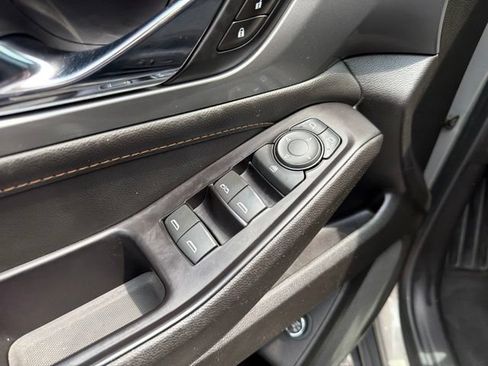 Used 2019 Chevrolet Traverse LT AWD/4WD image 11