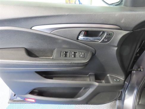 Used 2022 Honda Pilot Special Edition image 16