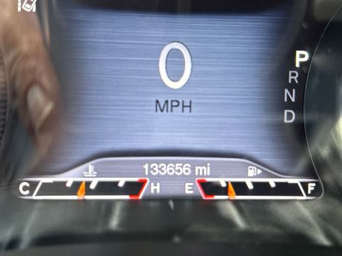 Used 2014 Jeep Cherokee Limited w/ Technology Group AWD/4WD image 19