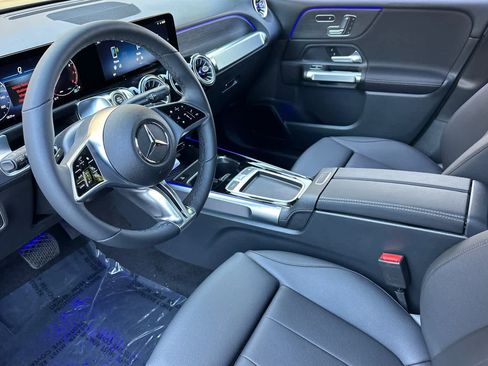 New 2026 Mercedes-Benz GLB 250 image 9